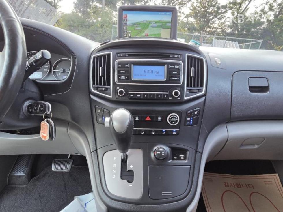 Hyundai Starex — miniaturë 8