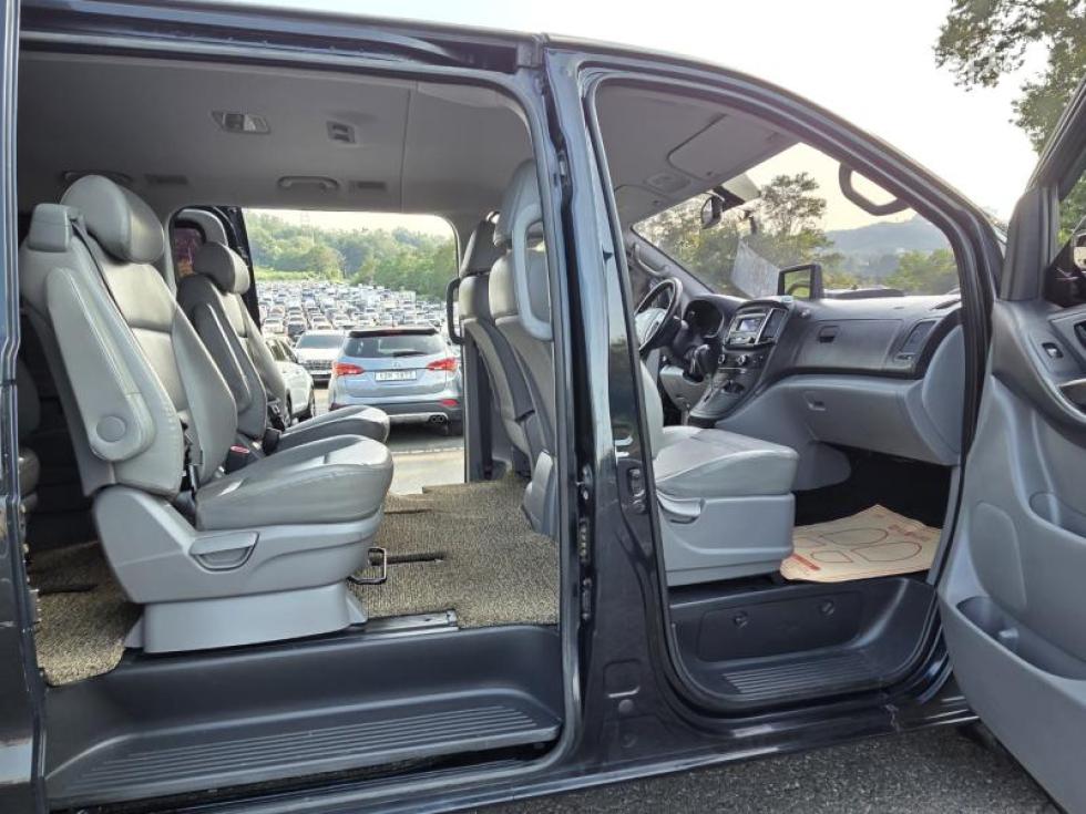 Hyundai Starex — miniaturë 10