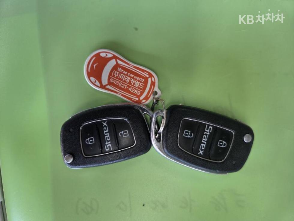Hyundai Starex — miniaturë 20