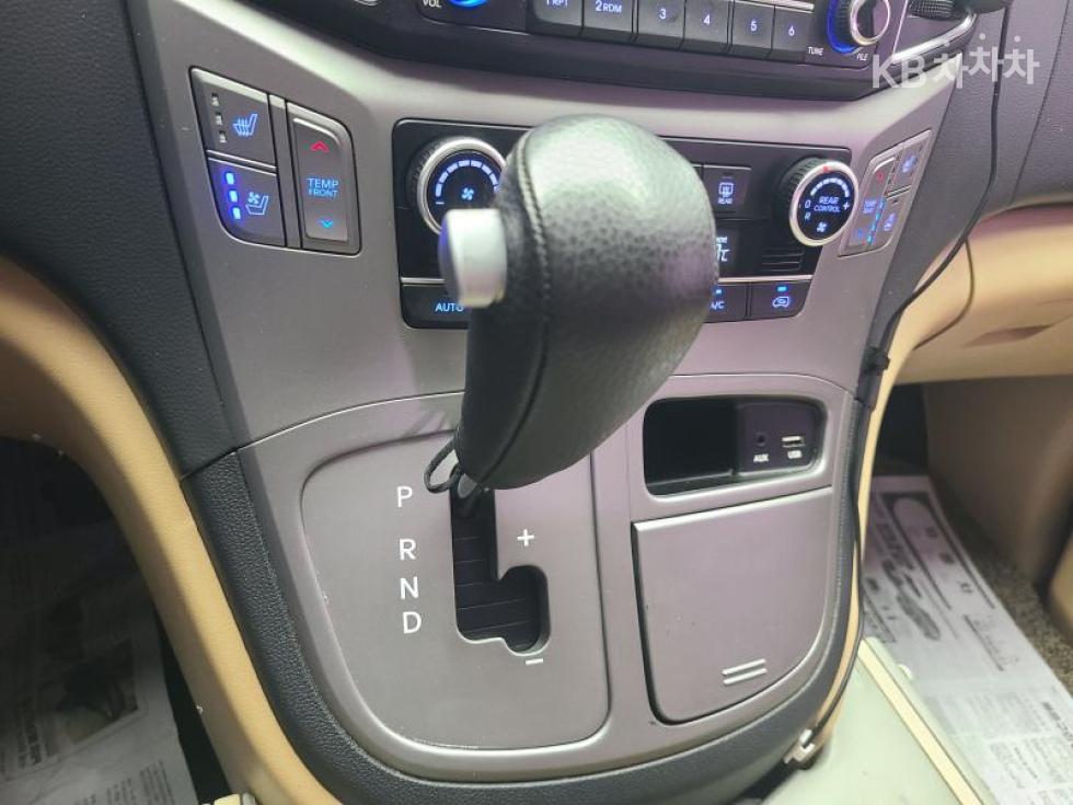 Hyundai Starex — miniaturë 11