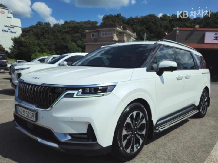 Kia Carnival d2.2 7  seats  noblesse — foto 1