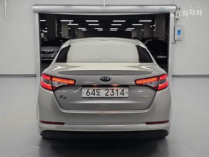 Kia K5 — miniaturë 3