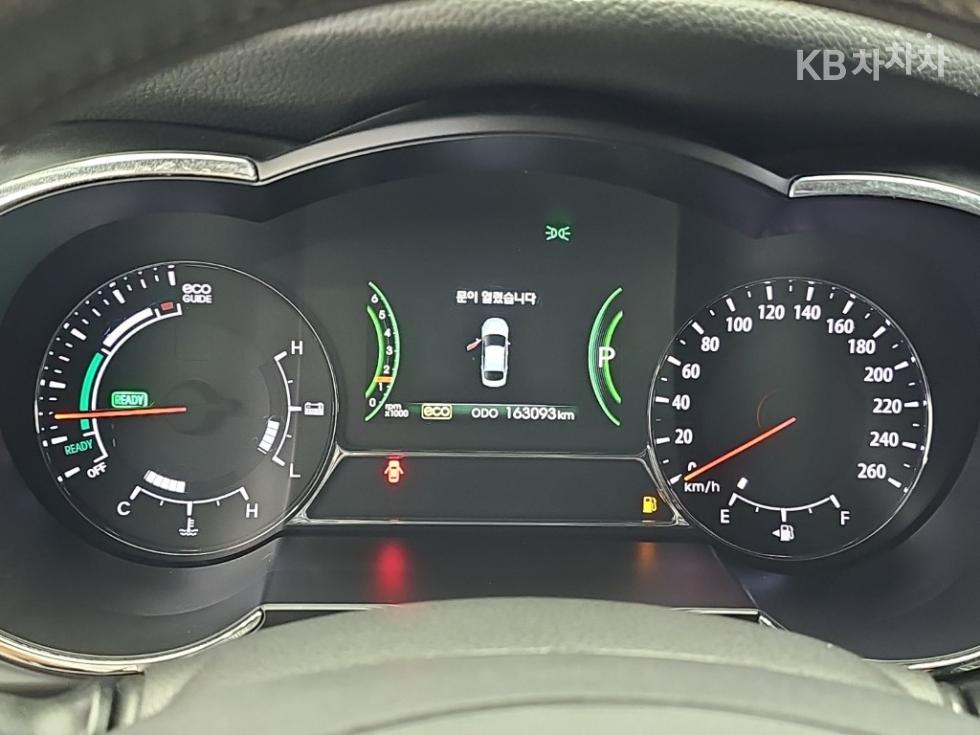 Kia K5 — miniaturë 6