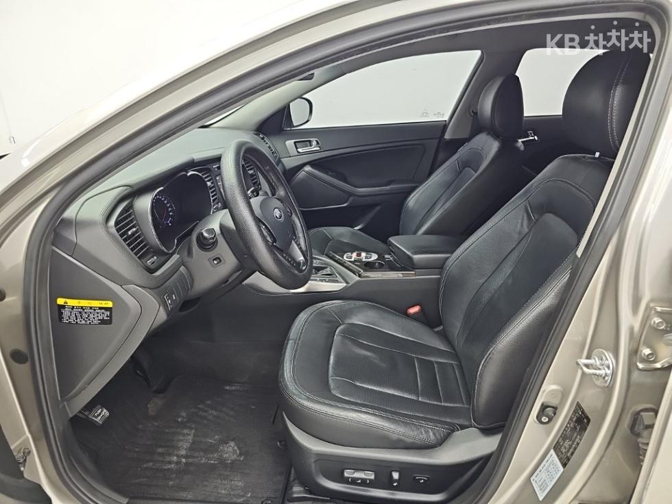 Kia K5 — miniaturë 11