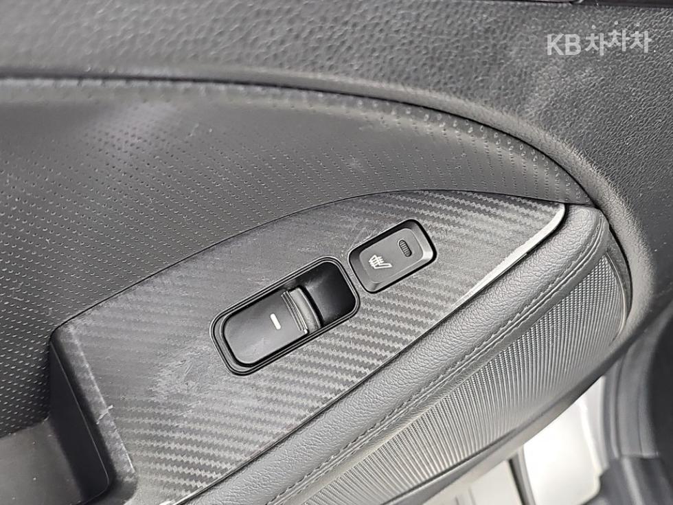 Kia K5 — miniaturë 13