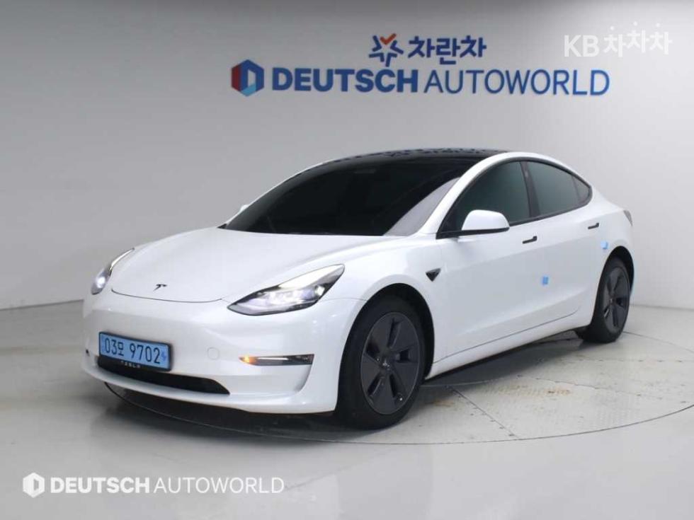 تيسلا Model 3