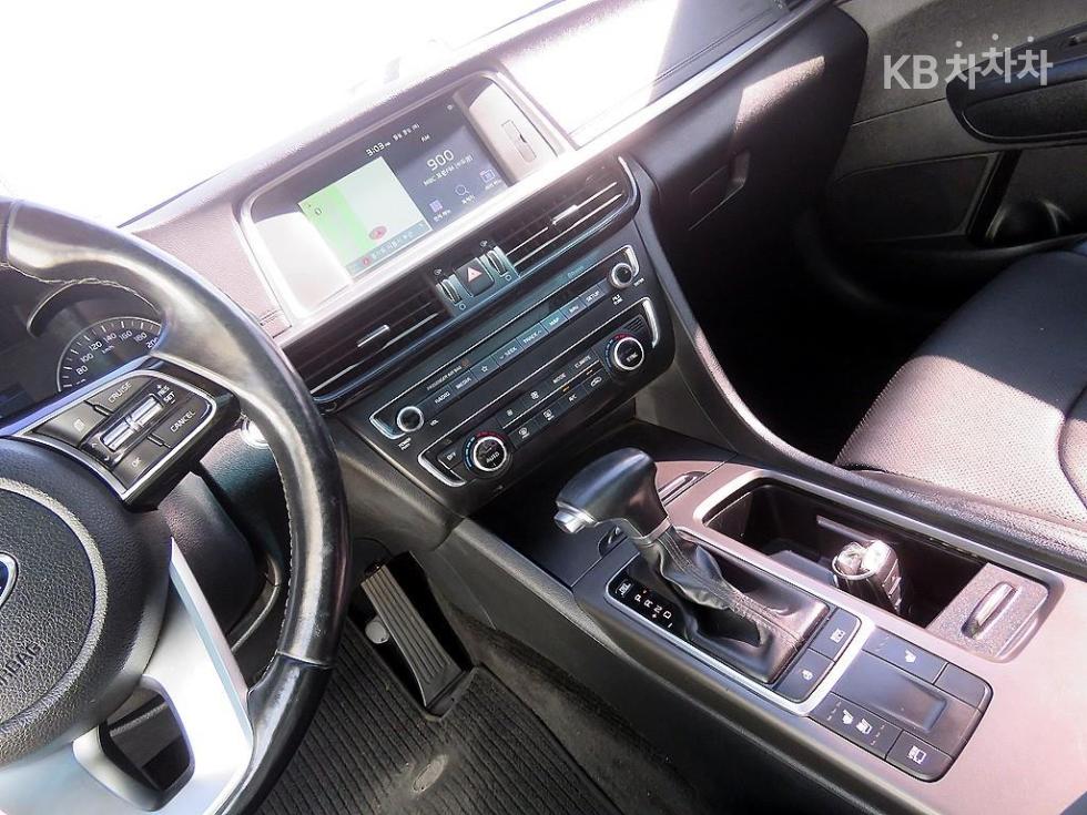 Kia K5 — miniaturë 10