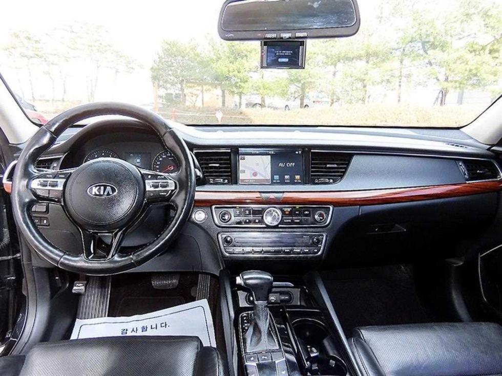 Kia K7 — miniaturë 7