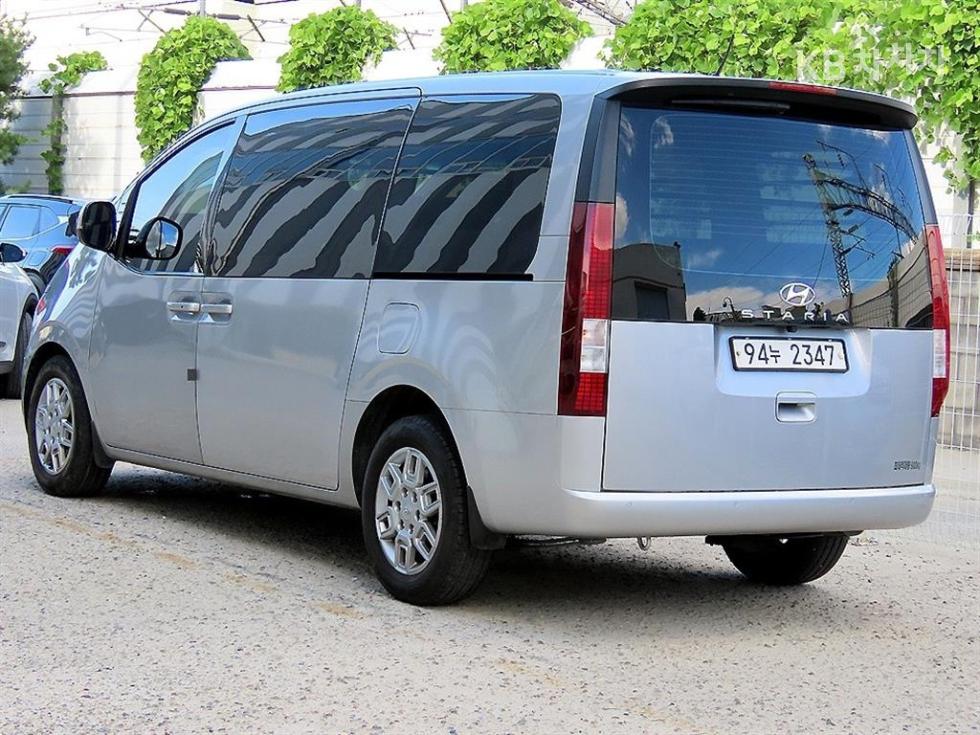 Hyundai Staria — miniaturë 3