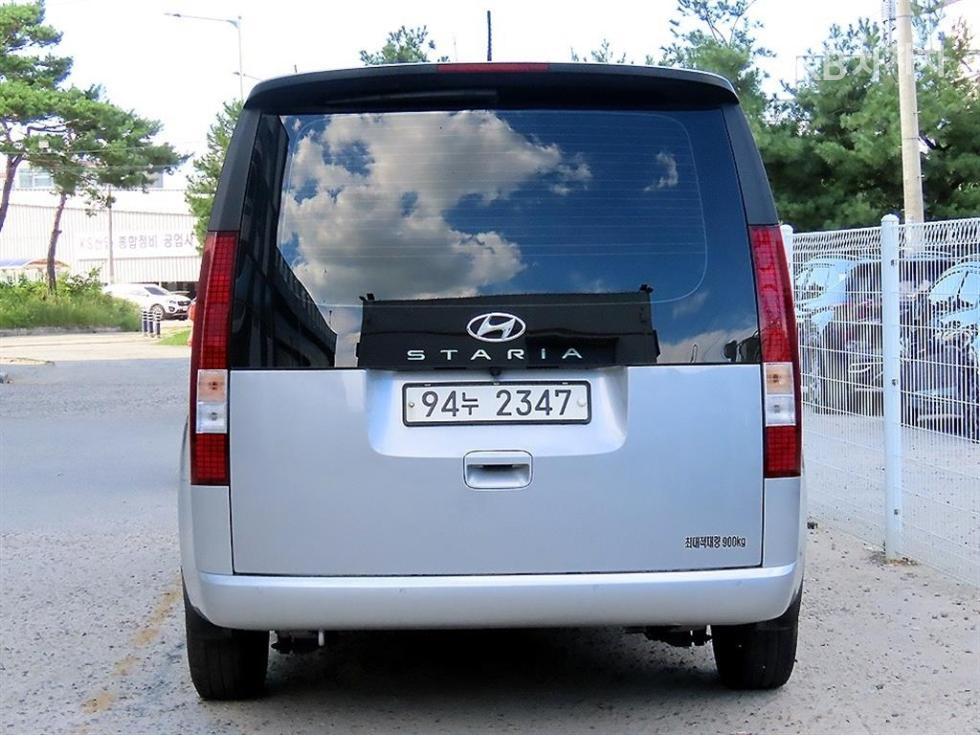 Hyundai Staria — miniaturë 4