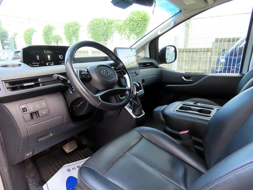 Hyundai Staria — miniaturë 7