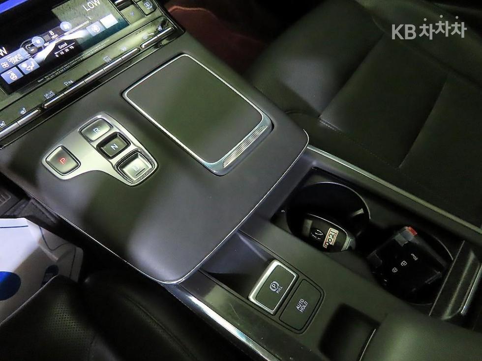 Hyundai Grandeur — miniaturë 12