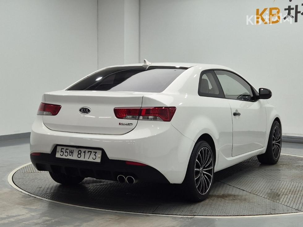 Kia Forte — miniaturë 3
