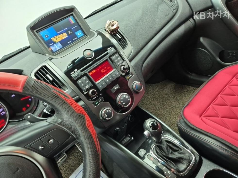 Kia Forte — miniaturë 10