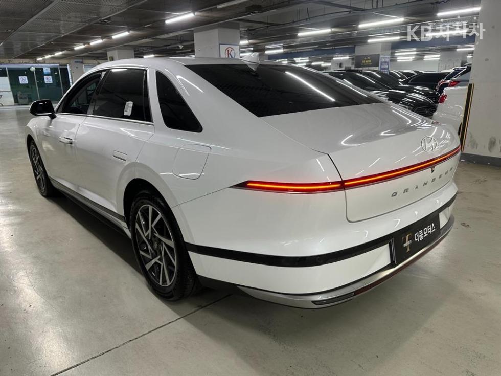 Hyundai Grandeur — miniaturë 3