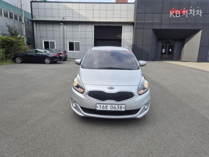 Kia Carens 2.0 LPi 트렌디 7인승 — foto 1