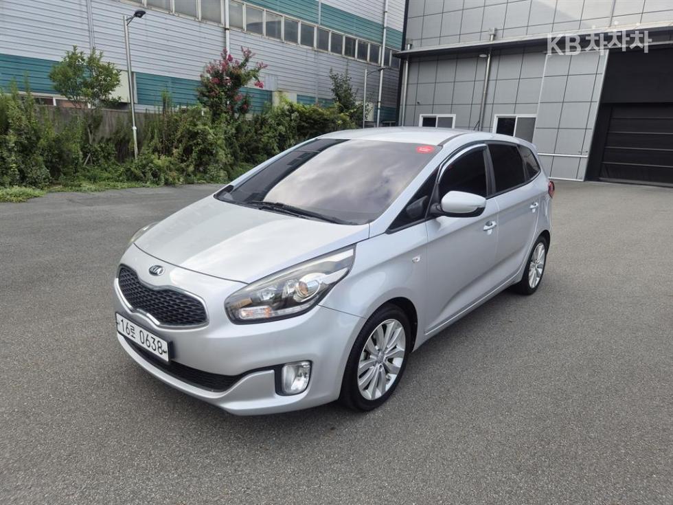 Kia Carens — miniaturë 2