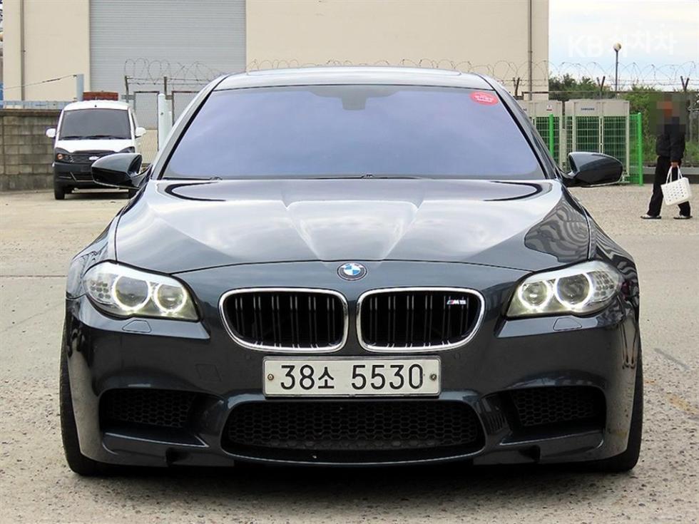 BMW M5