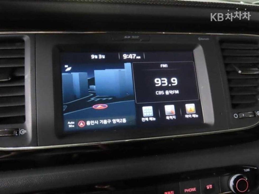 Kia Carnival — miniaturë 8