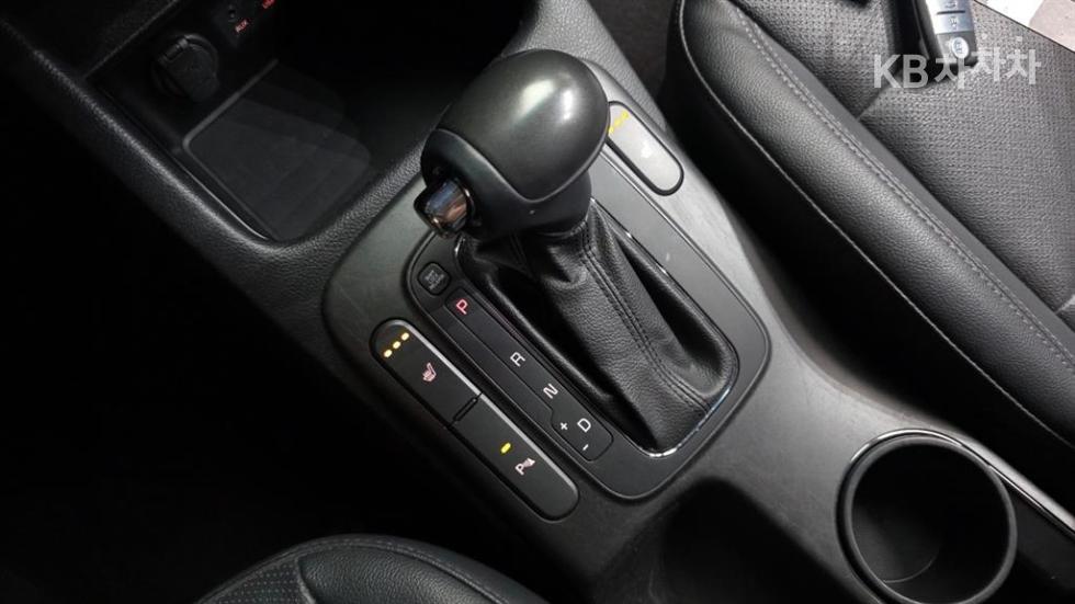 Kia K3 — miniaturë 9