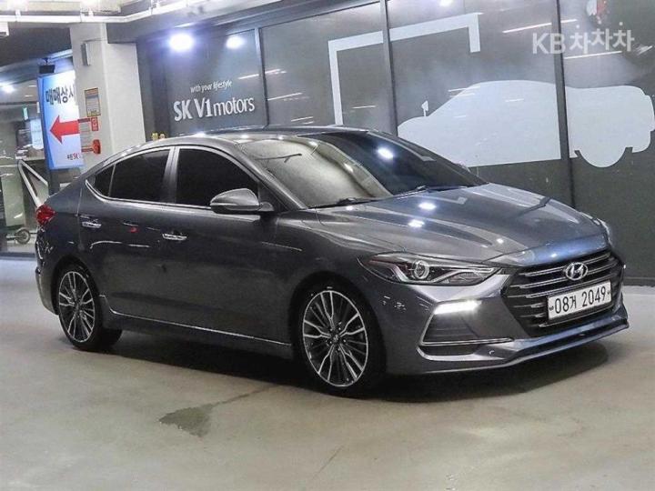 Hyundai Avante 1.6 Turbo Sport — foto 1