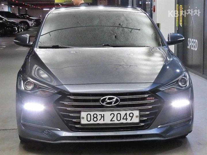 Hyundai Avante — miniaturë 2