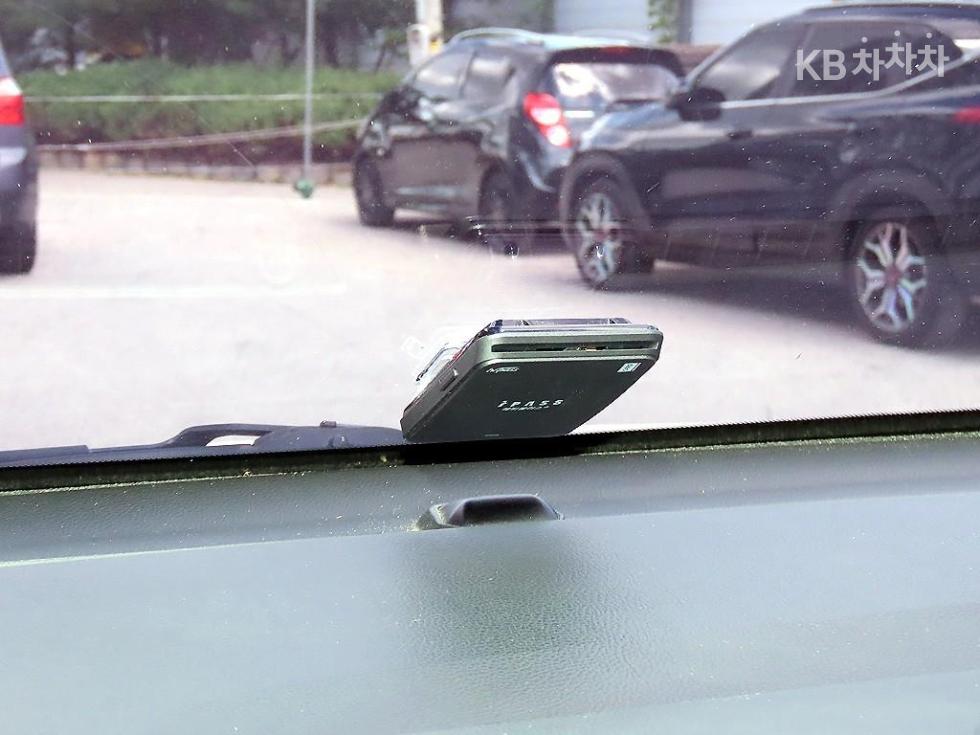 Kia Carens — miniaturë 17