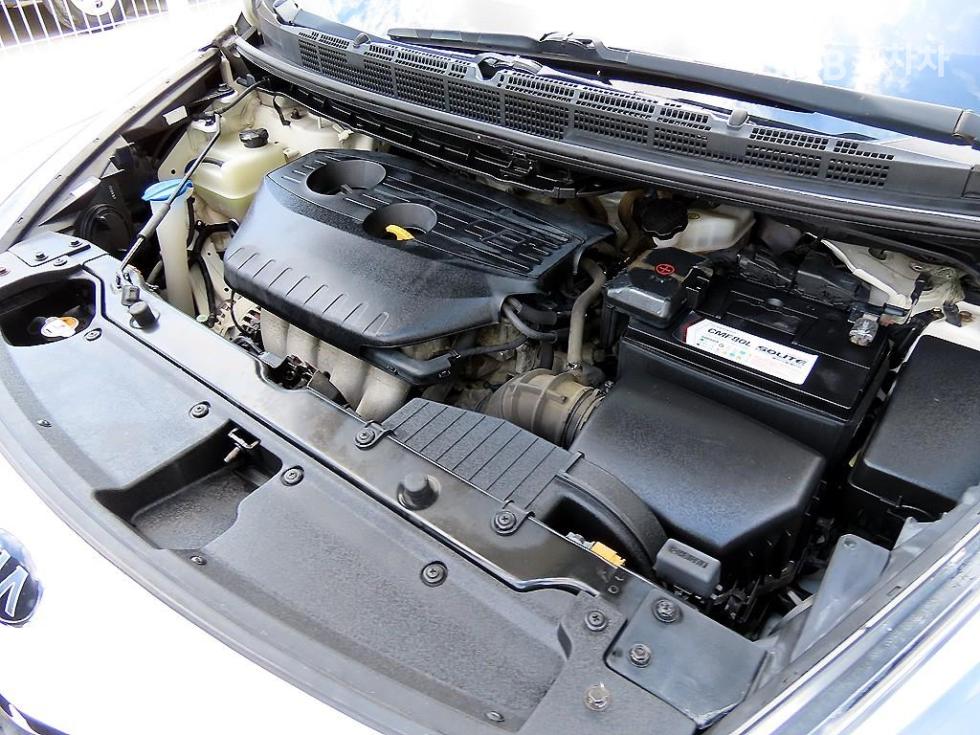 Kia Carens — miniaturë 19