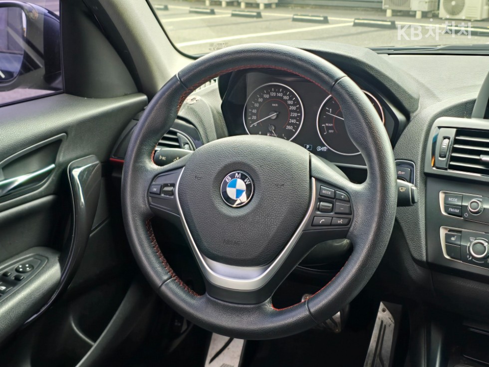 BMW 1 Series — miniaturë 11