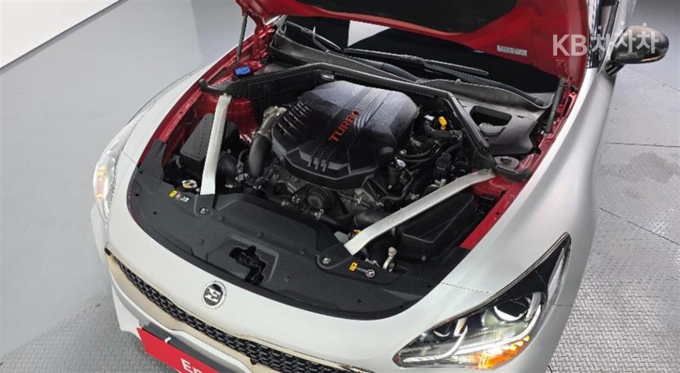Kia Stinger — miniaturë 6