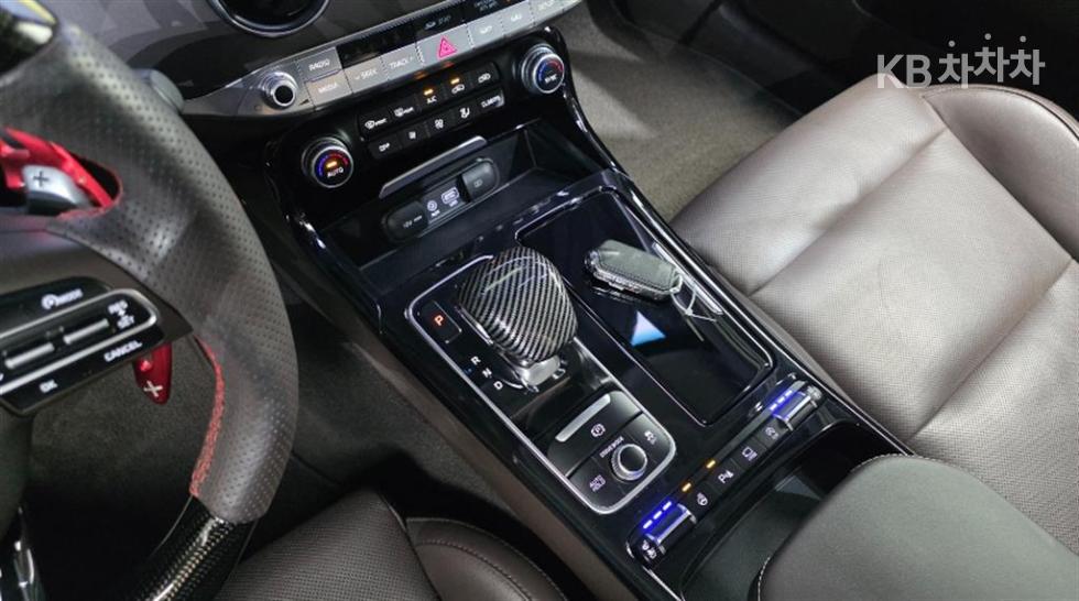 Kia Stinger — miniaturë 9