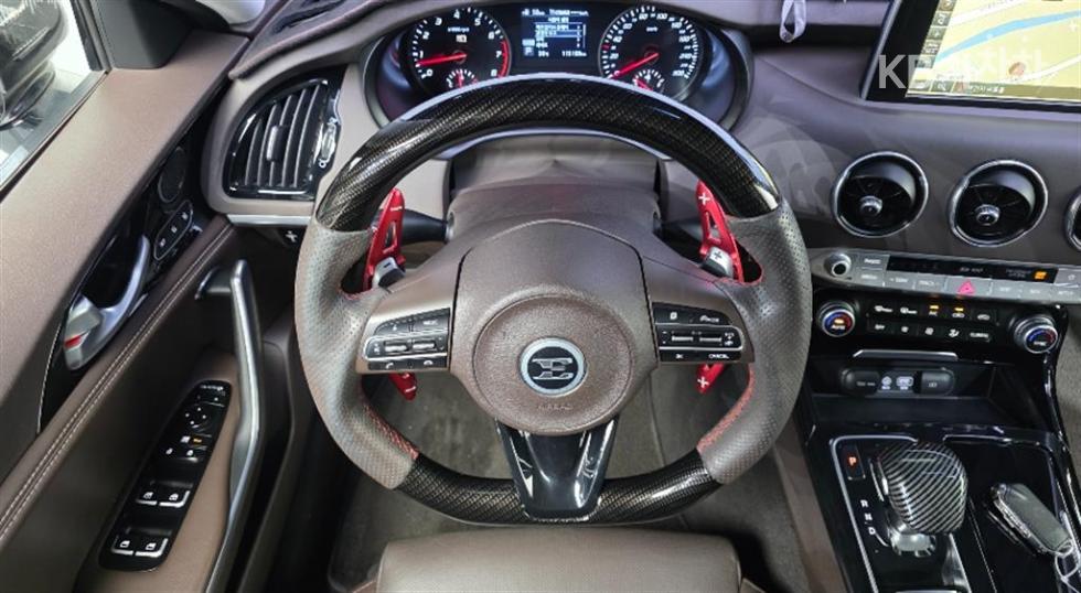Kia Stinger — miniaturë 12