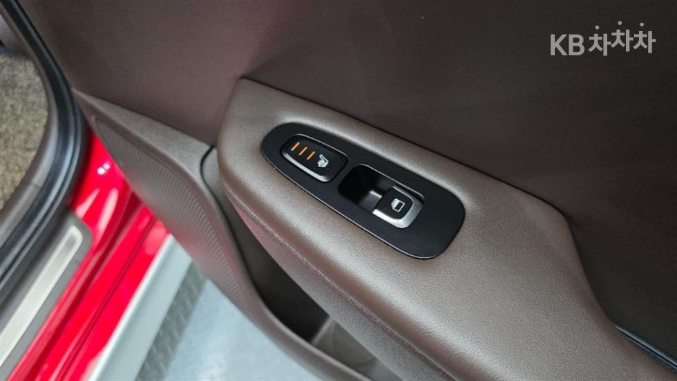 Kia Stinger — miniaturë 18