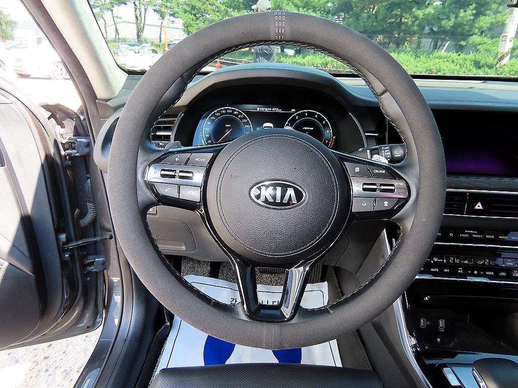 Kia K7 — miniaturë 8