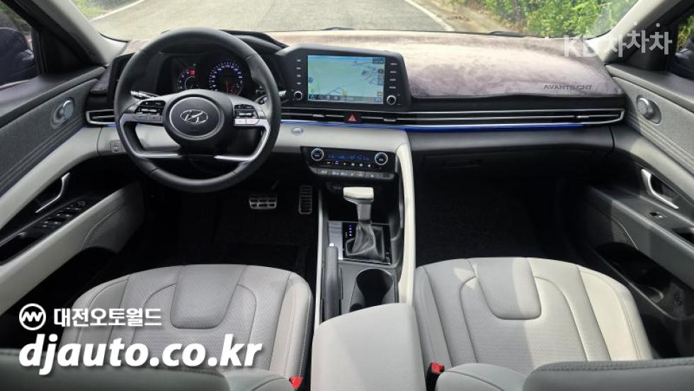 Hyundai Avante — miniaturë 7