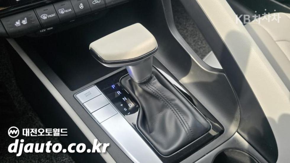 Hyundai Avante — miniaturë 9