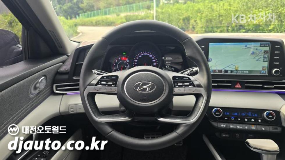 Hyundai Avante — miniaturë 10