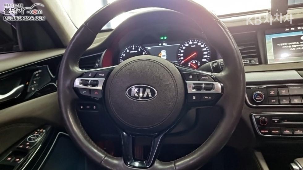Kia K7 — miniaturë 9