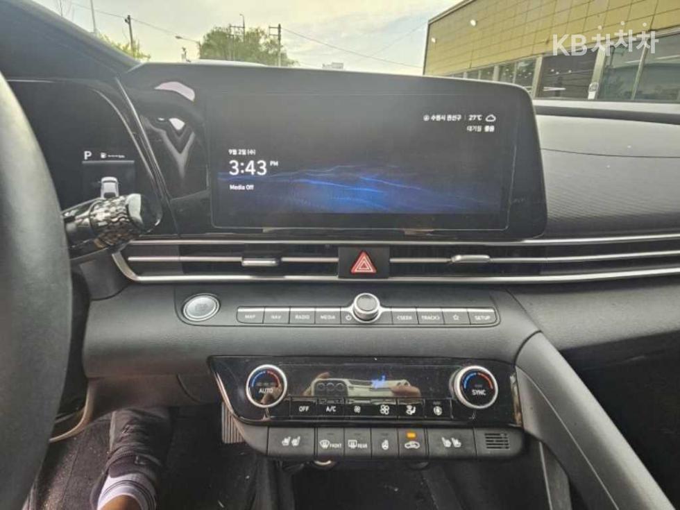 Hyundai Avante — miniaturë 3