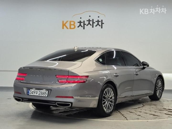 Genesis G80 — miniaturë 3