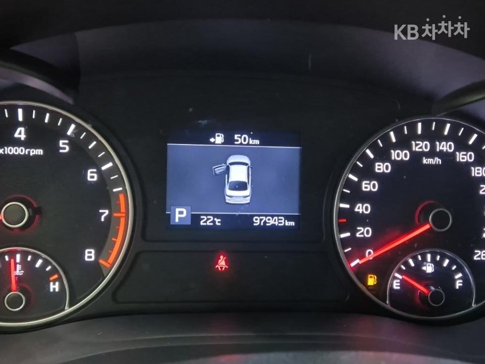 Kia K5 — miniaturë 6