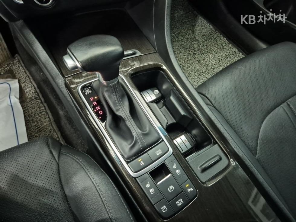 Kia K5 — miniaturë 8