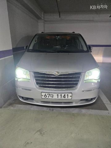 Chrysler Voyager 3.8 가솔린 5세대(08년~) — foto 1