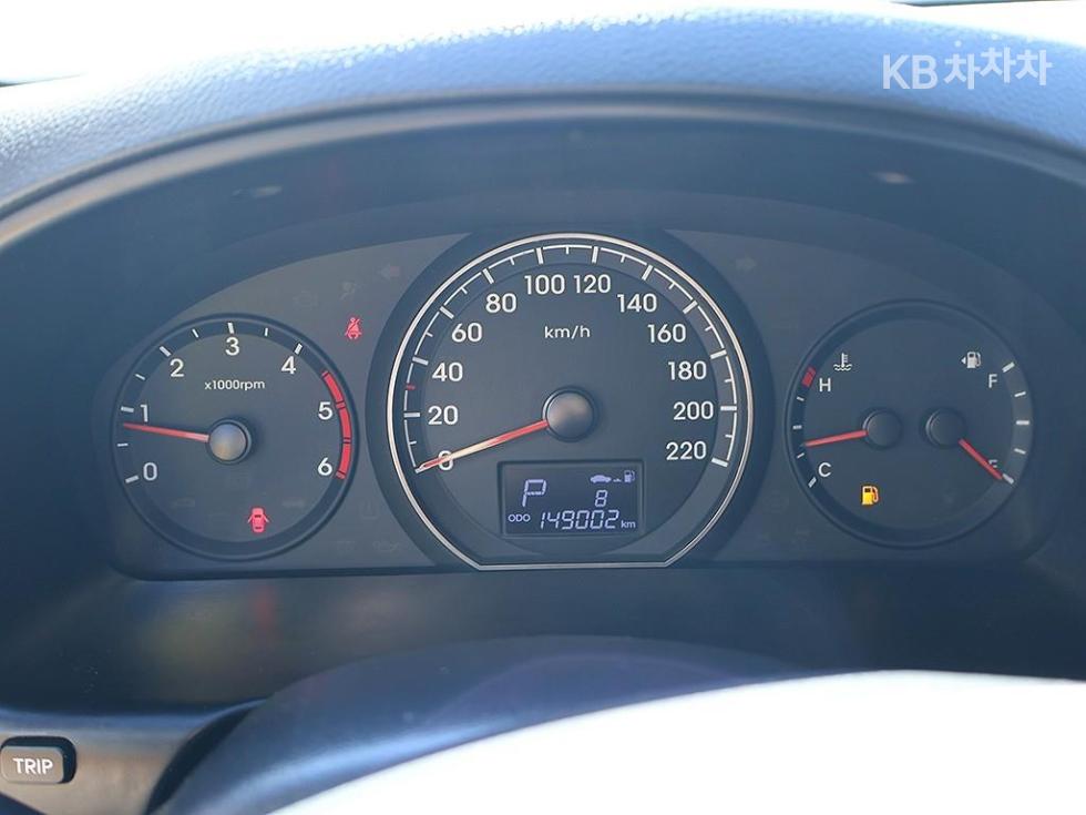 Hyundai Starex — miniaturë 6