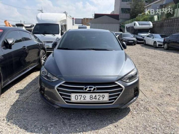 Hyundai Avante 1.6 gdi value plus — foto 1