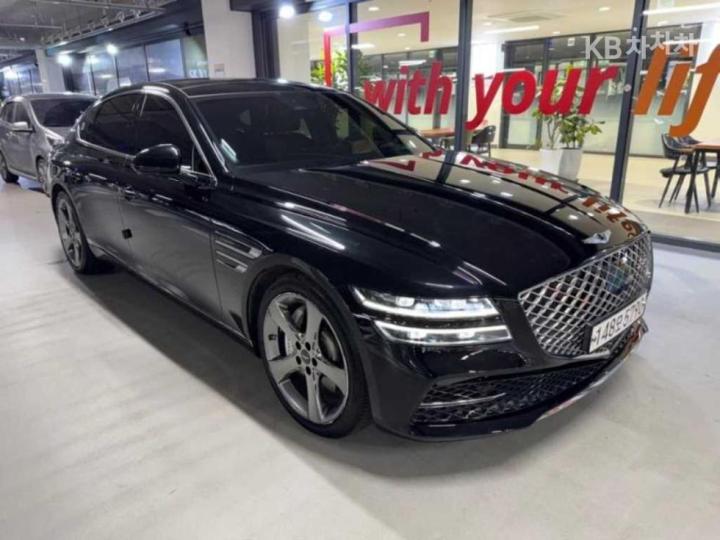 Genesis G80 — miniaturë 2
