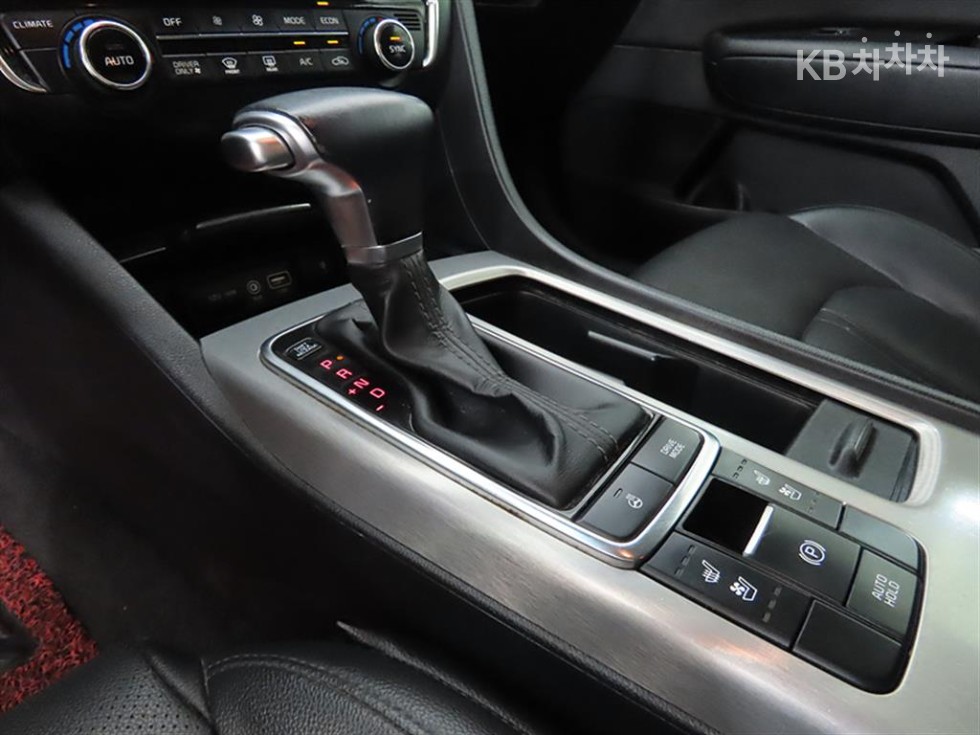 Kia K5 — miniaturë 11