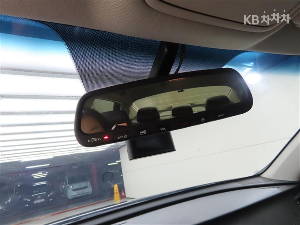 Kia K5 — miniaturë 13
