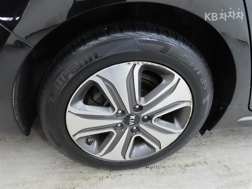 Kia K5 — miniaturë 20