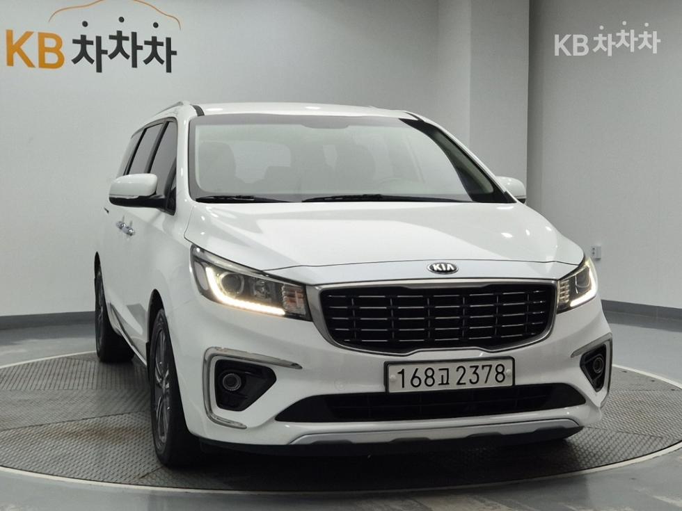 Kia Carnival LUXURY — фото 4